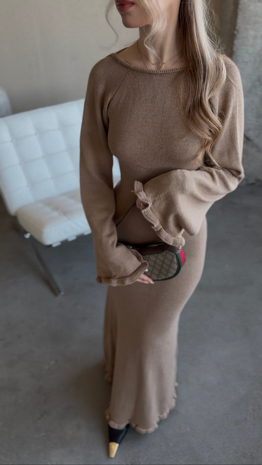 Sukienka damska z wiązaniem i odkrytymi plecami Gentle brązowa