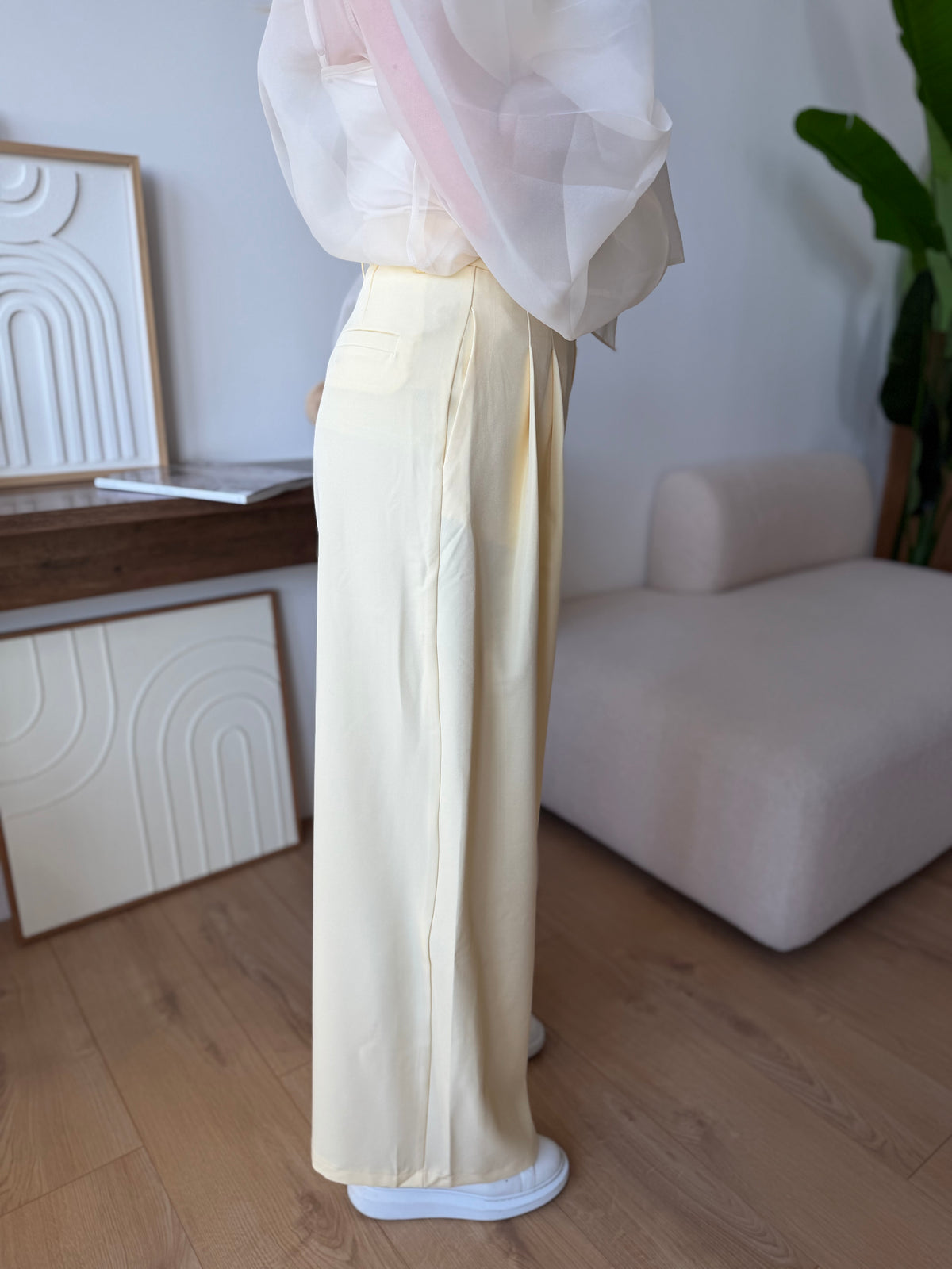 Spodnie damskie wide leg z wysokim stanem Sunny Elegance żółte