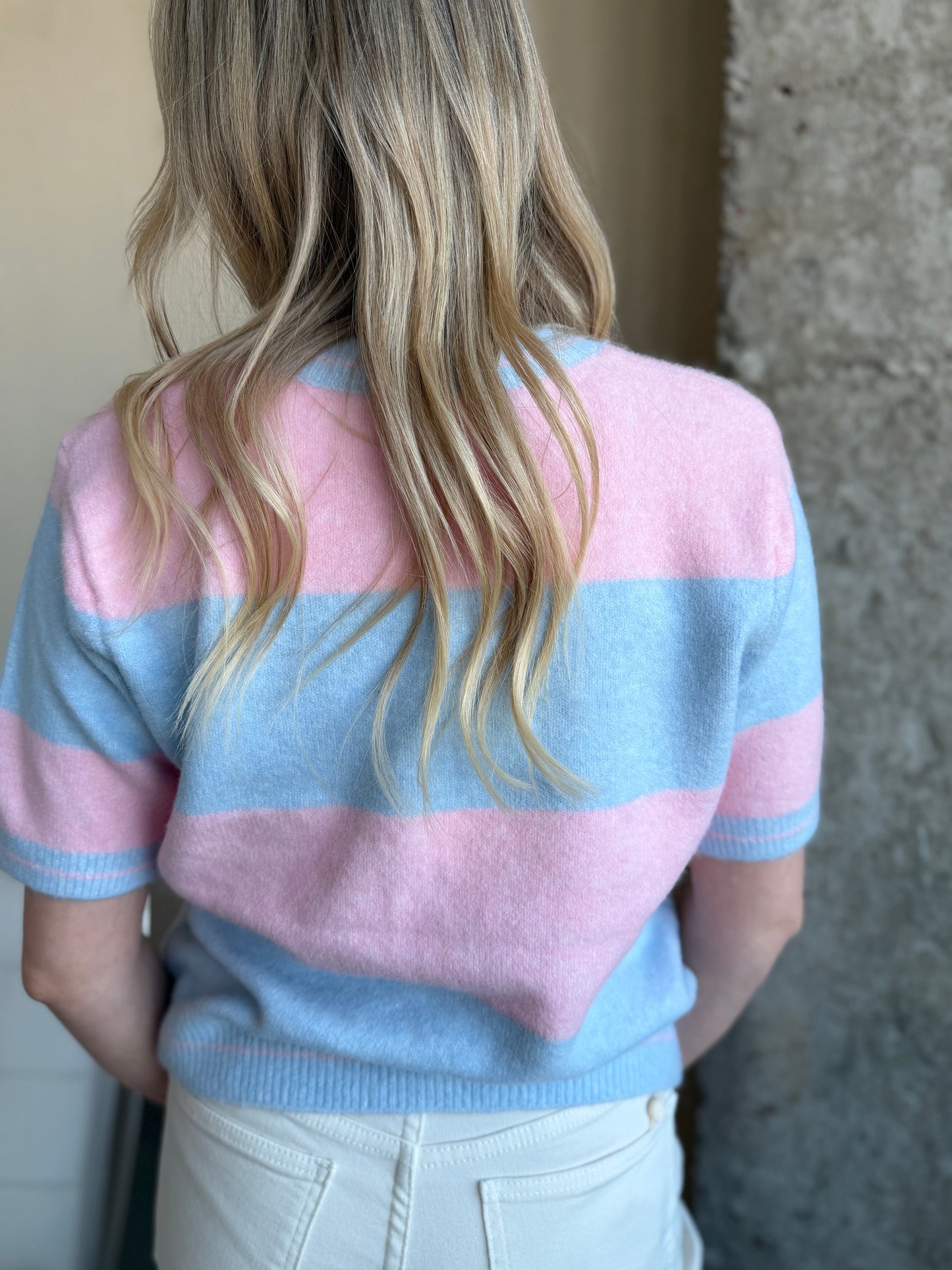 Sweter damski pastelowy w paski Dolce niebieski