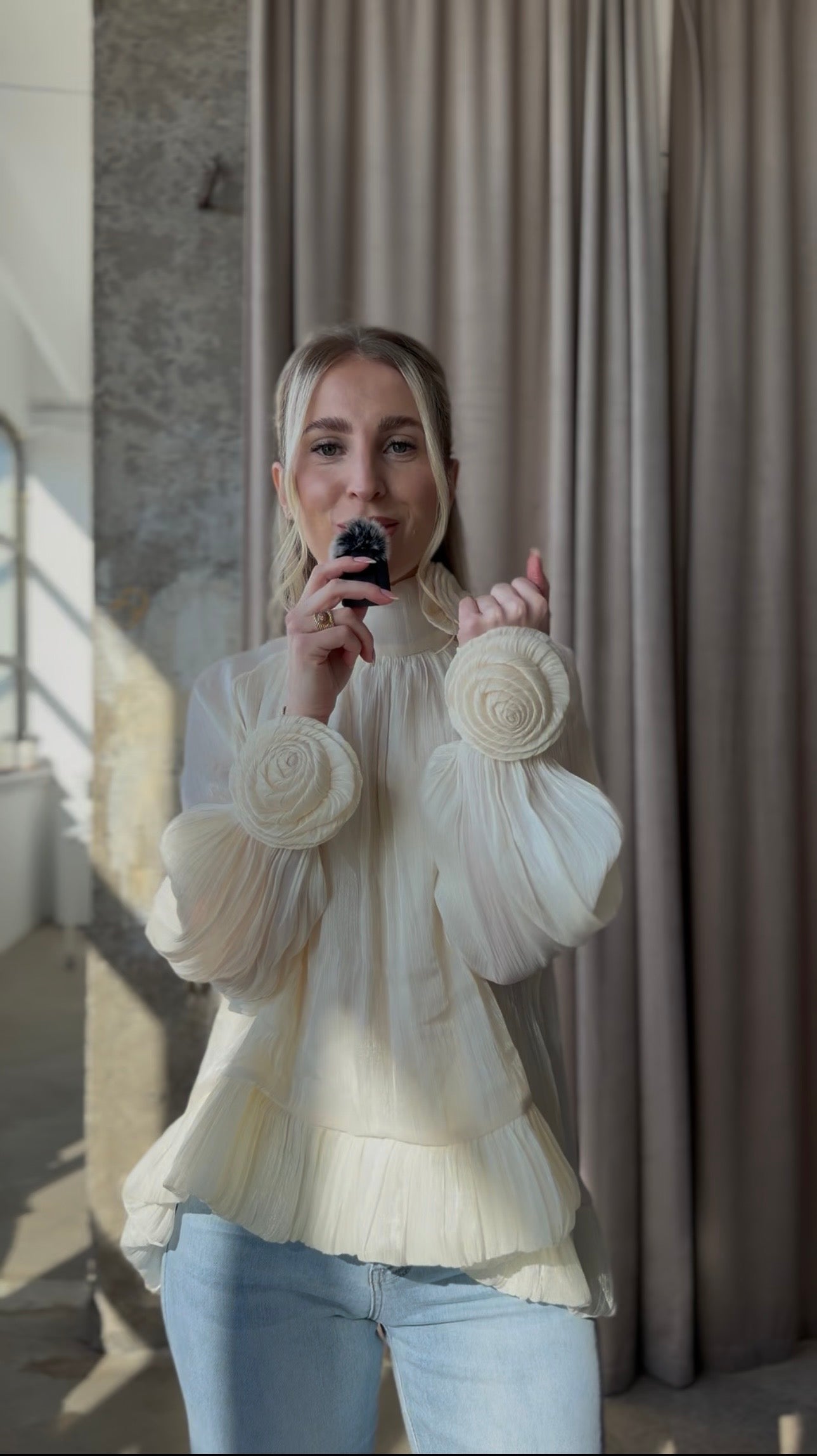 Koszula damska z różą Elise kremowa