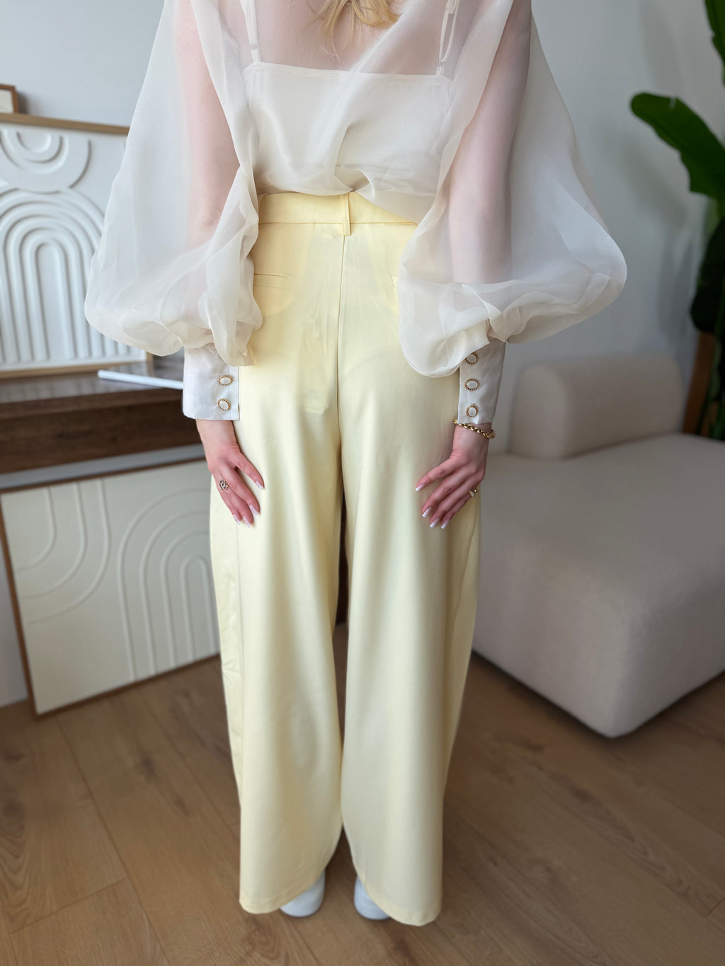 Spodnie damskie wide leg z wysokim stanem Sunny Elegance żółte