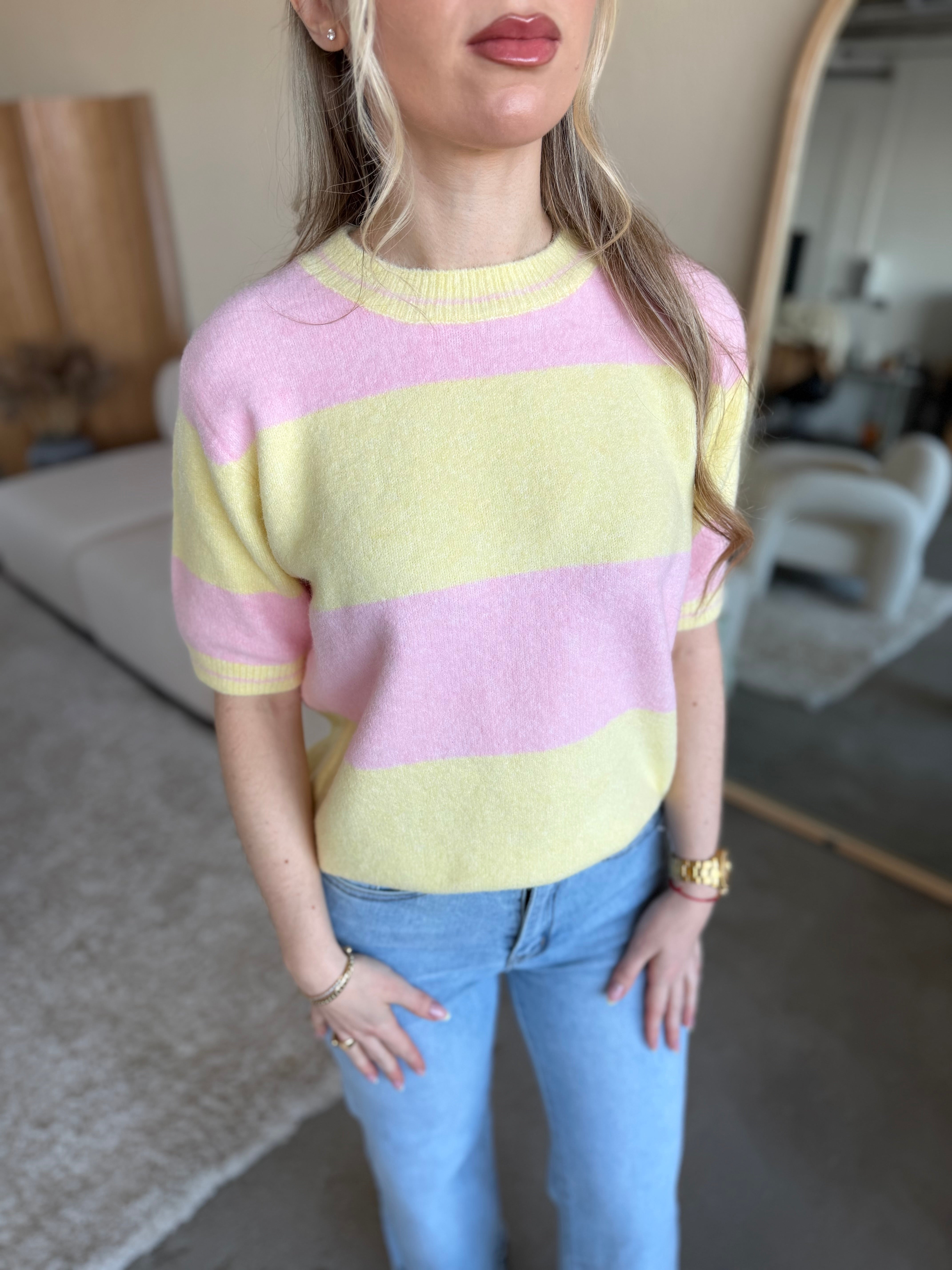 Sweter damski pastelowy w paski Dolce żółty