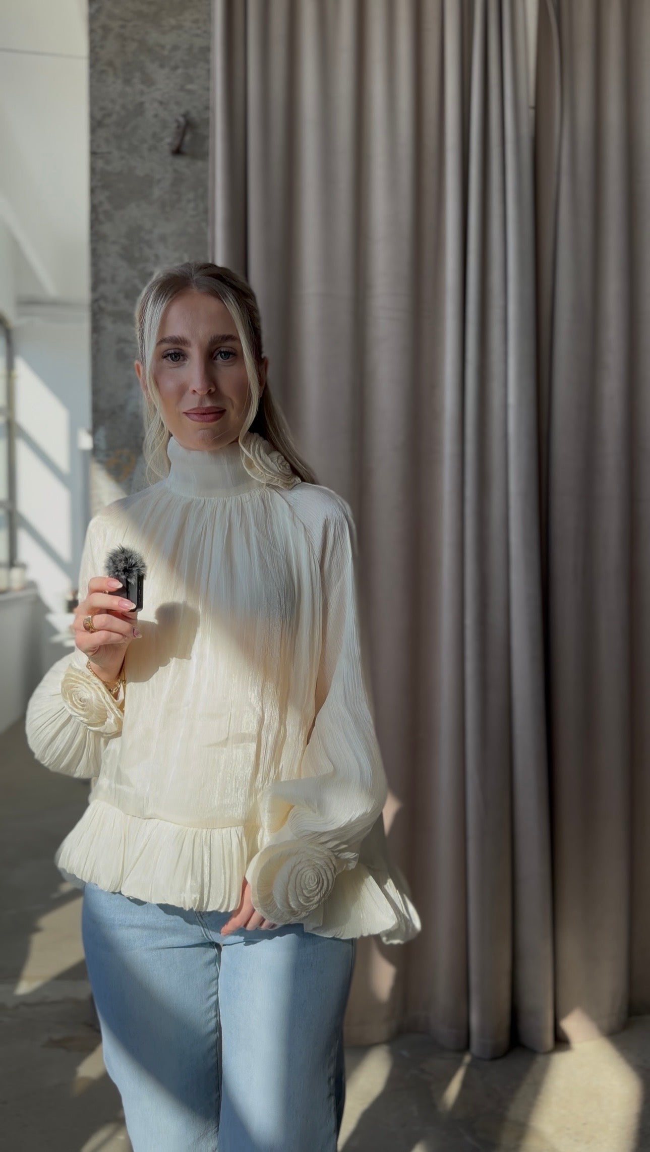 Koszula damska z różą Elise kremowa