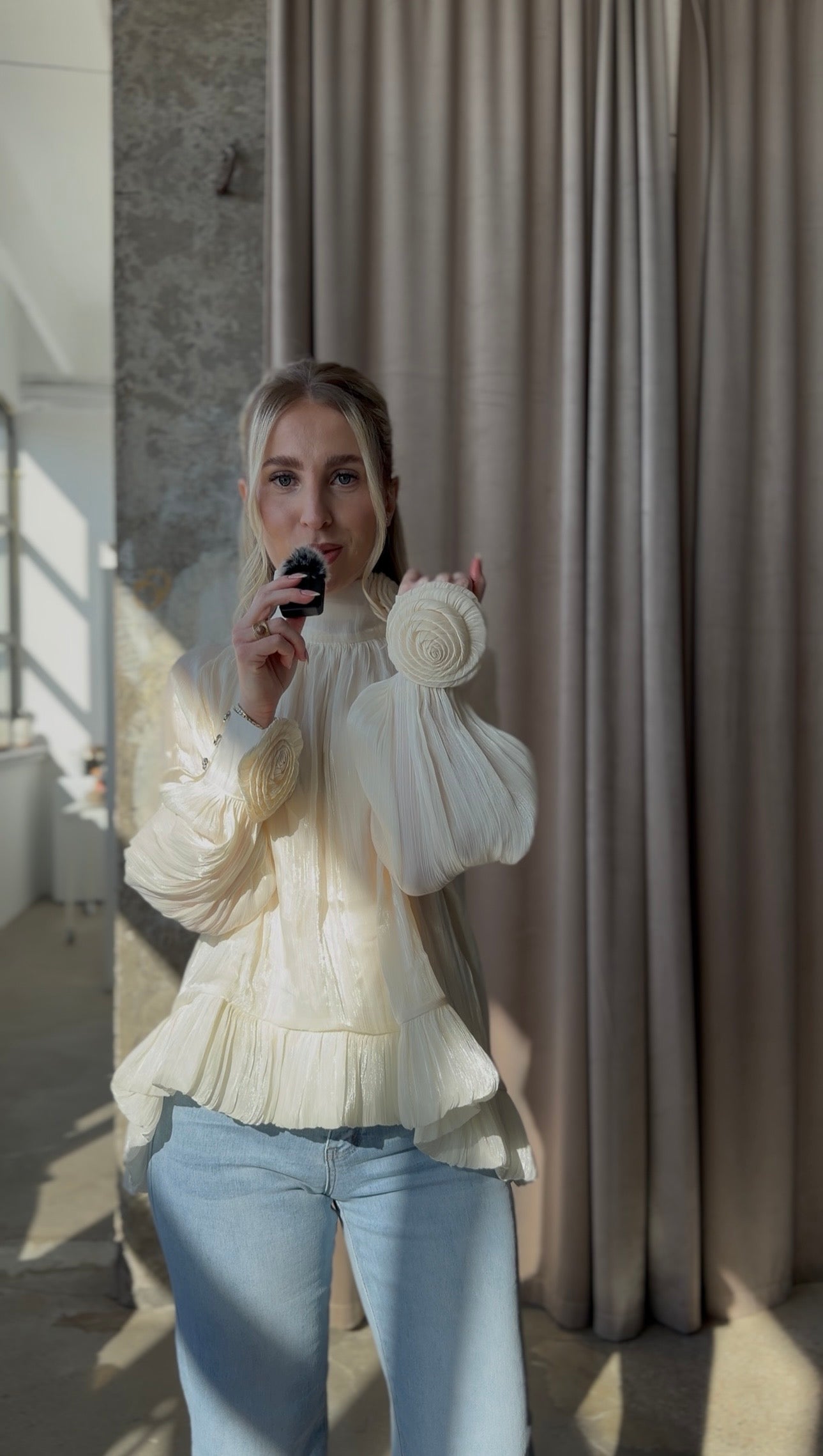 Koszula damska z różą Elise kremowa