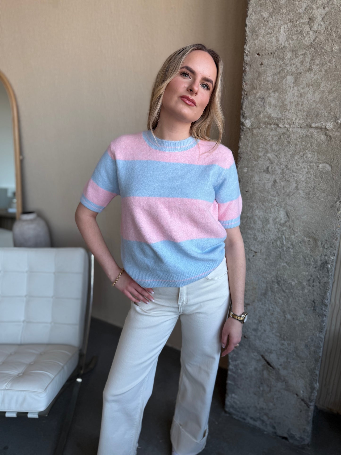 Sweter damski pastelowy w paski Dolce niebieski