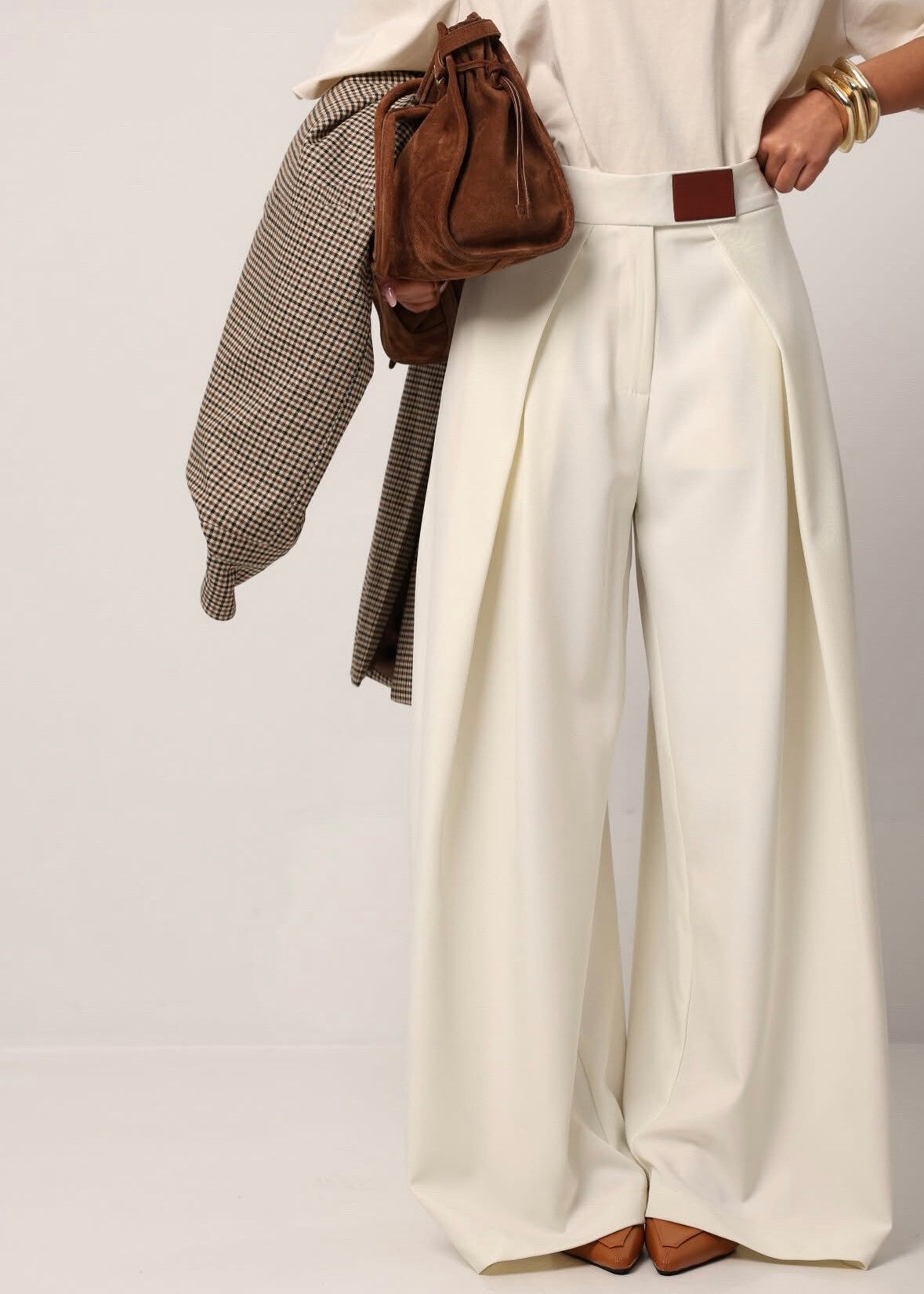 Spodnie damskie wide leg z wysokim stanem Creamy Elegance kremowe