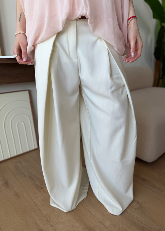 Spodnie damskie wide leg z wysokim stanem Creamy Elegance kremowe